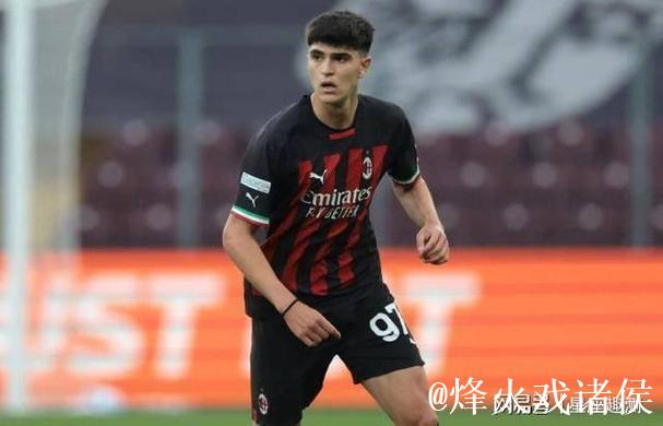 巴特萨吉斩获意甲处子球,助球队扳平! 巴特萨吉斩获意甲处子球,助球队扳平!