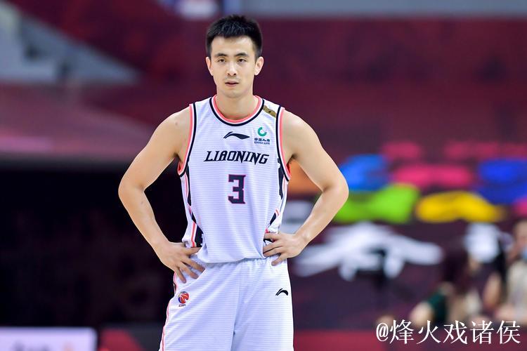 辽宁男篮官方：赵继伟确诊为左腿后侧肌肉拉伤